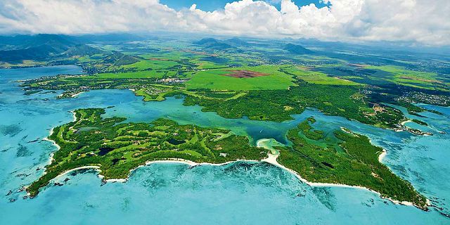 Mauritius coastline and islets tour helicopter flight (11)